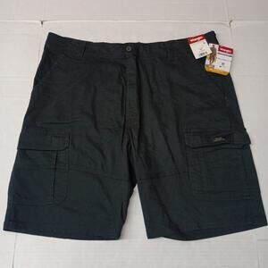 Wrangler Five Star Cargo Shorts Men's Size 42 Black Low Stretch Relaxed Fit